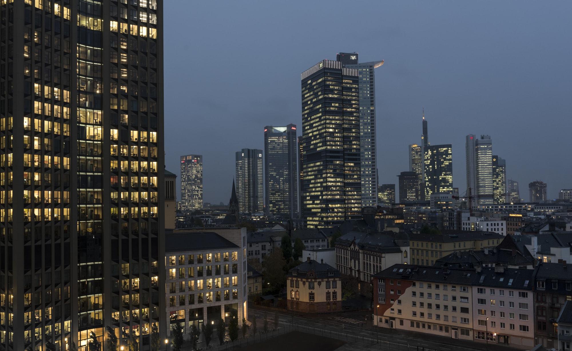 Adina Apartamento Hotel Frankfurt Westend Fráncfort del Meno Exterior foto